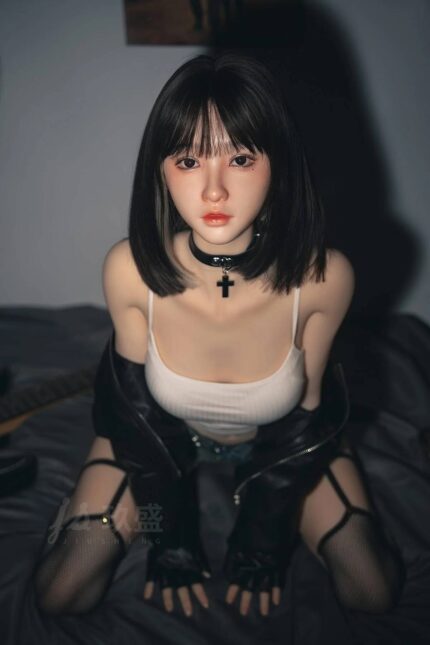 148cm (4ft10) B cup Sex Doll Jen with Soft Silicone Head (1)