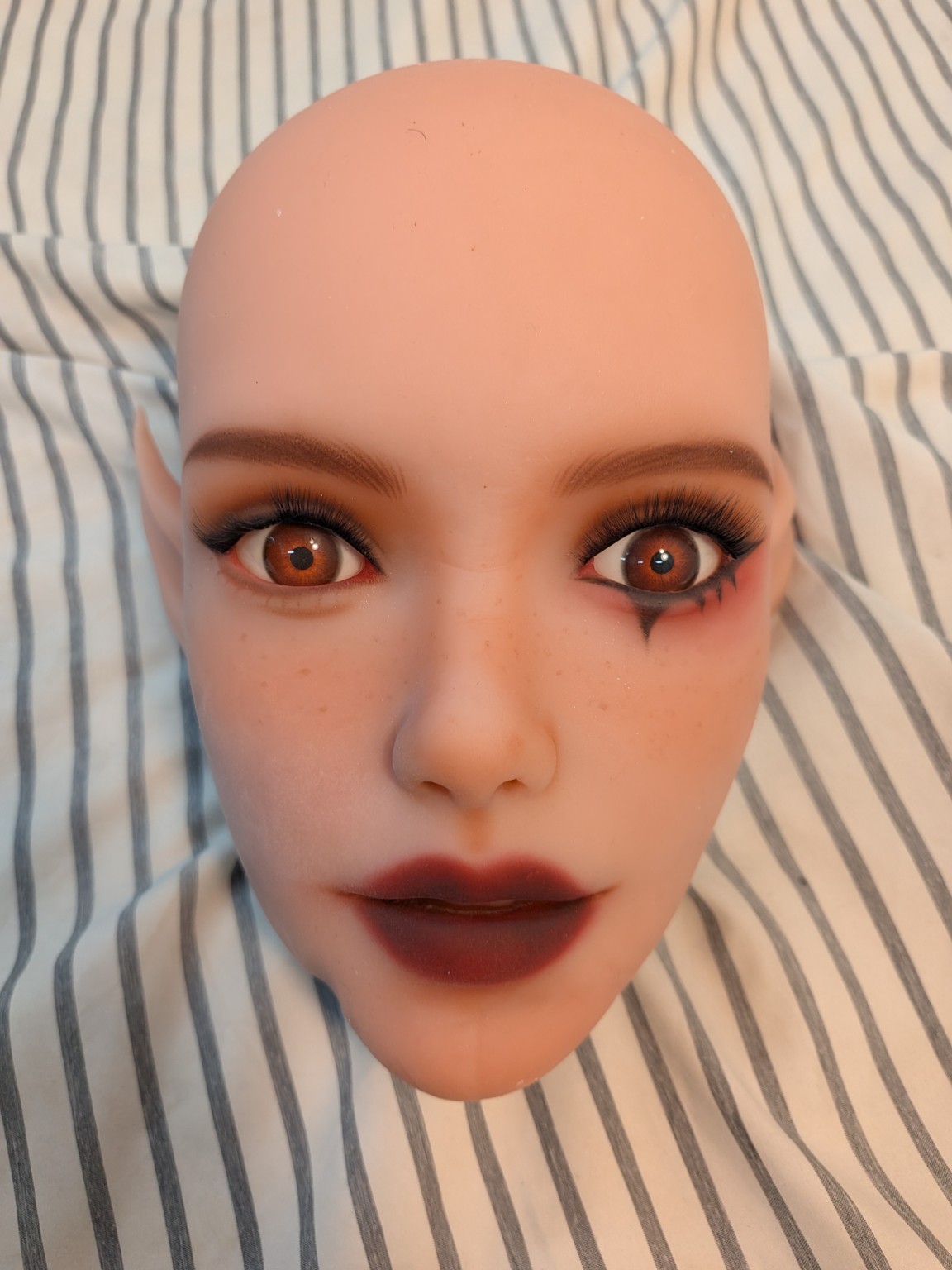 Vesper pre-owned fantasy original 10410 Vesper pre-owned TPE fantasy head, front-facing head close-up